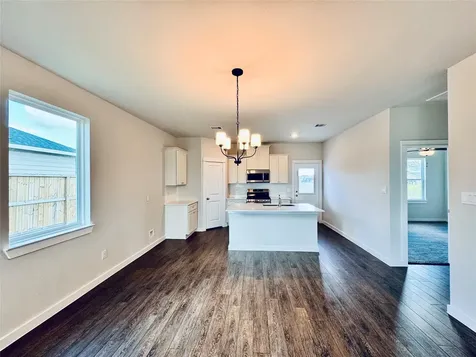 111 County Road 5102b Cleveland TX 77327
