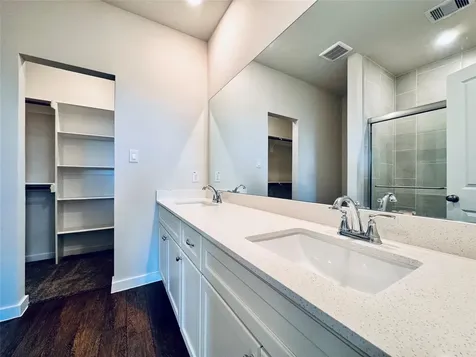 111 County Road 5102b Cleveland TX 77327