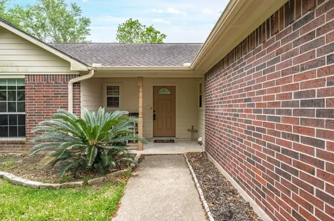 11719 Santa Fe Trail Santa Fe TX 77510