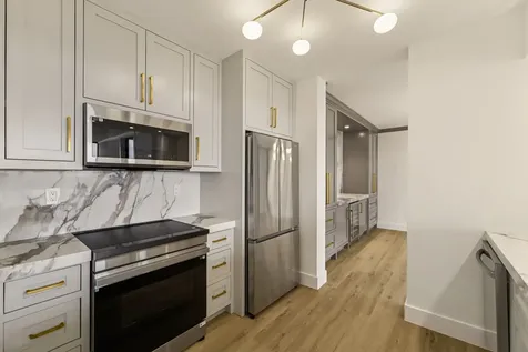 5001 Woodway Drive 1305 Houston TX 77056