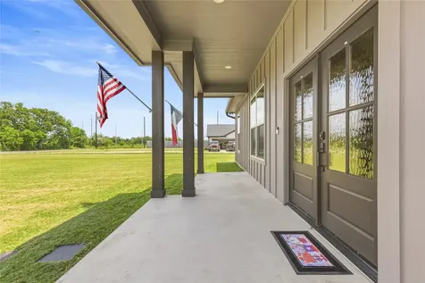 5213 County Road 127 Iola TX 77861