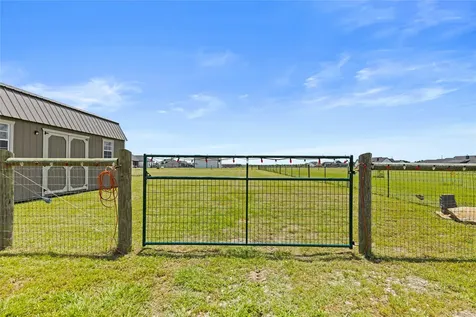5213 County Road 127 Iola TX 77861