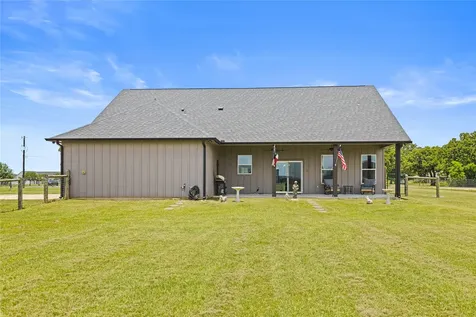 5213 County Road 127 Iola TX 77861