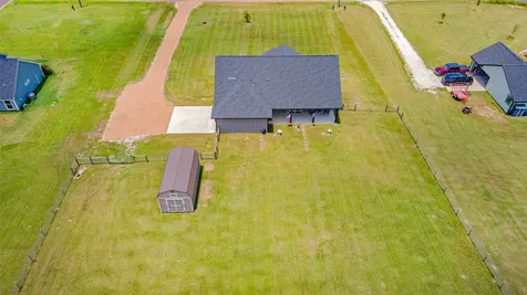 5213 County Road 127 Iola TX 77861