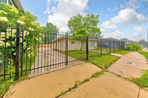 7732 Avenue I Houston TX 77012