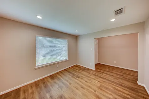7732 Avenue I Houston TX 77012