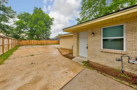 7732 Avenue I Houston TX 77012