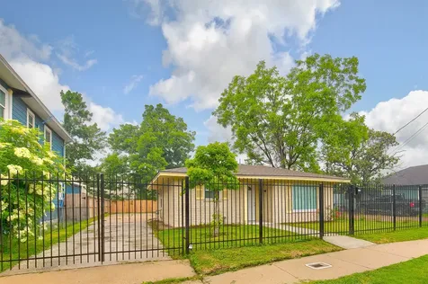 7732 Avenue I Houston TX 77012