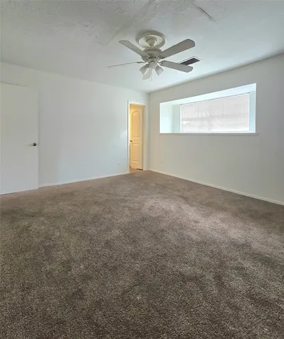 7063 Chasewood Drive Houston TX 77489