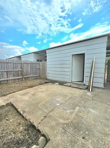7063 Chasewood Drive Houston TX 77489
