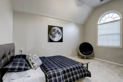 127 E Bracebridge Circle The Woodlands TX 77382