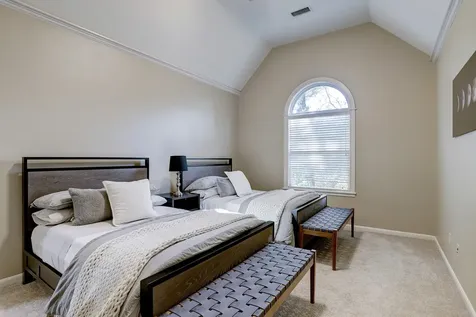 127 E Bracebridge Circle The Woodlands TX 77382