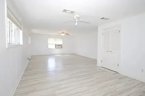 2801 Avenue I Bay City TX 77414