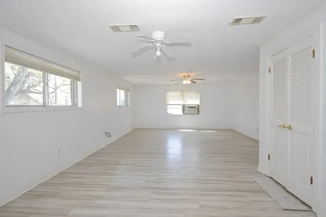 2801 Avenue I Bay City TX 77414