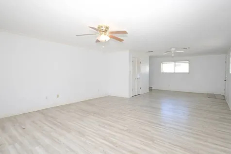 2801 Avenue I Bay City TX 77414