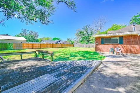 2801 Avenue I Bay City TX 77414