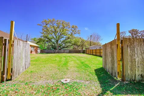 2801 Avenue I Bay City TX 77414