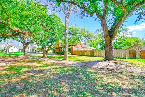 2801 Avenue I Bay City TX 77414