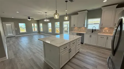865 Palmetto Drive Crystal Beach TX 77650