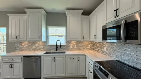 865 Palmetto Drive Crystal Beach TX 77650