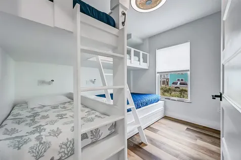 2909 Avenue R Galveston TX 77550