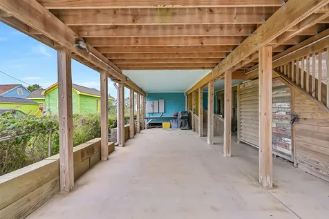 2909 Avenue R Galveston TX 77550