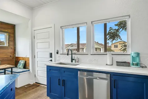 2909 Avenue R Galveston TX 77550