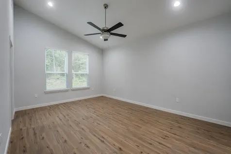 24411 Oakland Hills Drive Huntsville TX 77320