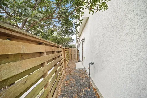 2547 Calumet Street Houston TX 77004