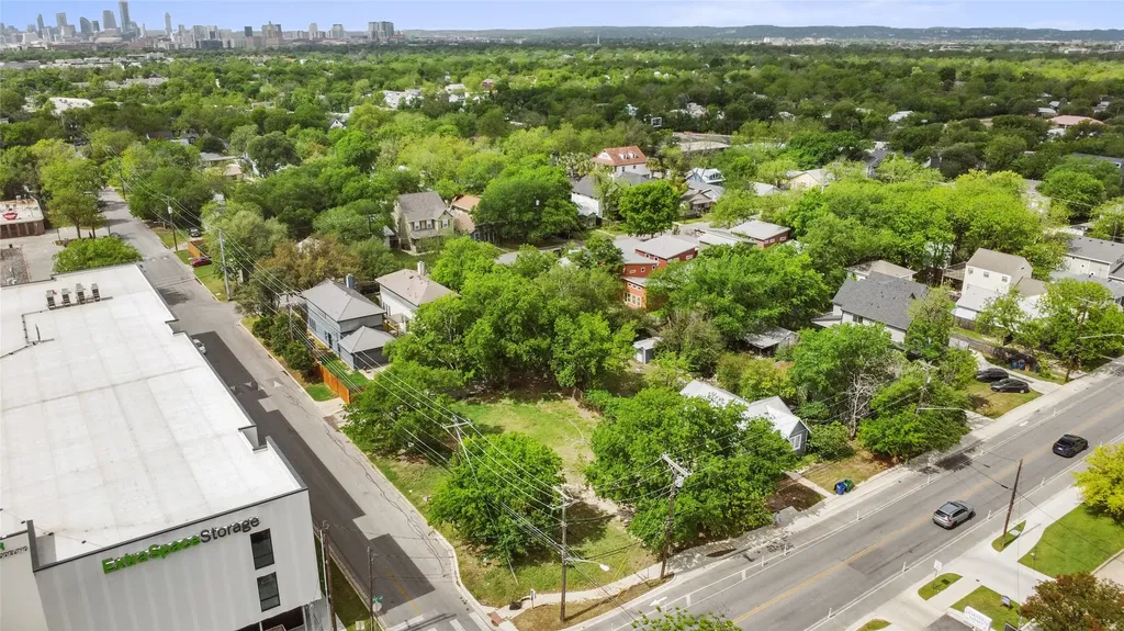 945 East 51st Street Austin TX 78751
