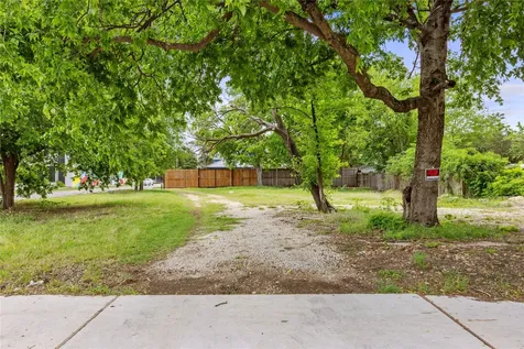 945 East 51st Street Austin TX 78751
