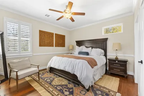 410 Peach Street Tomball TX 77375