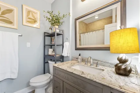 410 Peach Street Tomball TX 77375