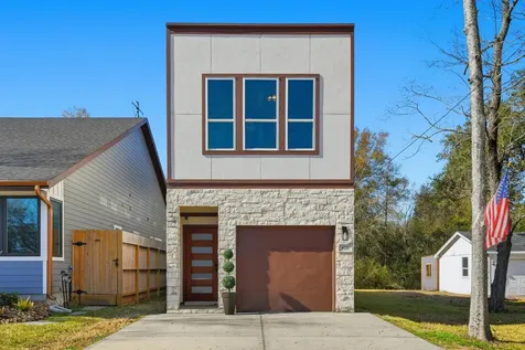 410 Peach Street Tomball TX 77375