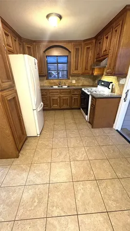6305 Frisco Street Houston TX 77022