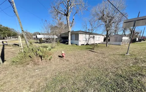 6321 Tacquard Drive Hitchcock TX 77563