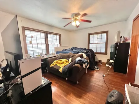 6321 Tacquard Drive Hitchcock TX 77563