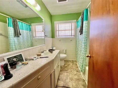 6321 Tacquard Drive Hitchcock TX 77563