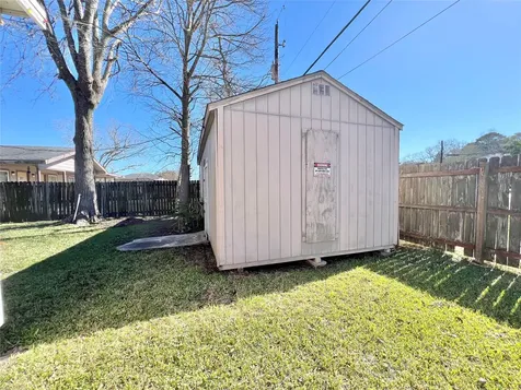 6321 Tacquard Drive Hitchcock TX 77563