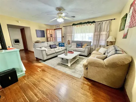 6321 Tacquard Drive Hitchcock TX 77563