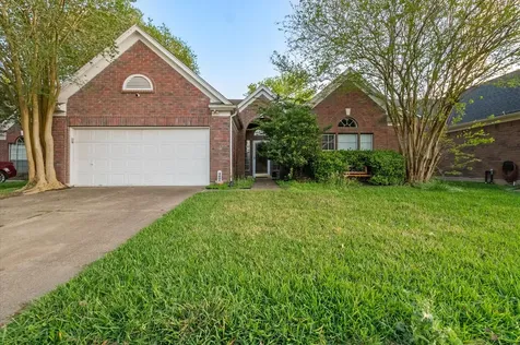 4805 Chrissie Drive Pearland TX 77584