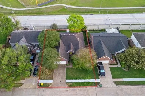 4805 Chrissie Drive Pearland TX 77584