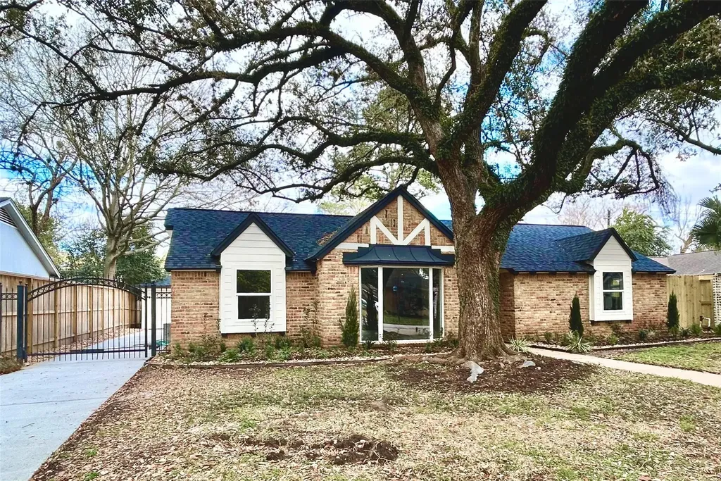 2511 Briarpark Drive Houston TX 77042
