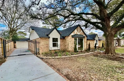 2511 Briarpark Drive Houston TX 77042