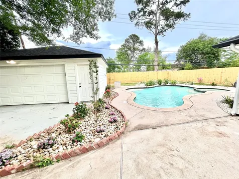 2511 Briarpark Drive Houston TX 77042