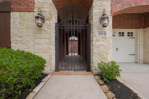 2711 King Point View Lane Spring TX 77388
