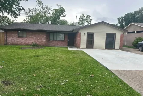 930 S Utah Street La Porte TX 77571