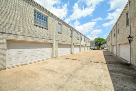 3800 Tanglewilde Street 106 Houston TX 77063