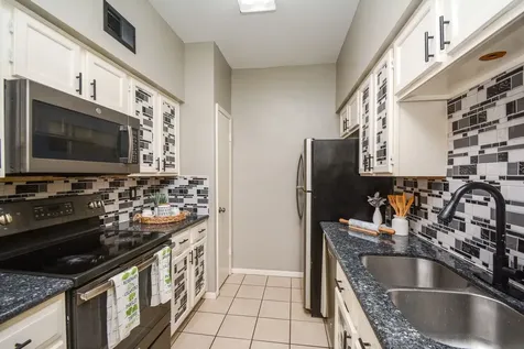 3800 Tanglewilde Street 106 Houston TX 77063