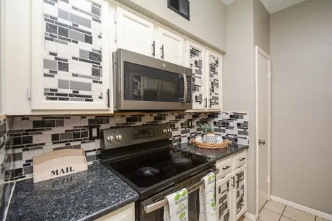 3800 Tanglewilde Street 106 Houston TX 77063